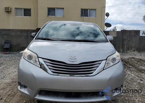 2015 Toyota Sienna Xle from USA, damaged, VIN 5TDYK3DC3FS631916